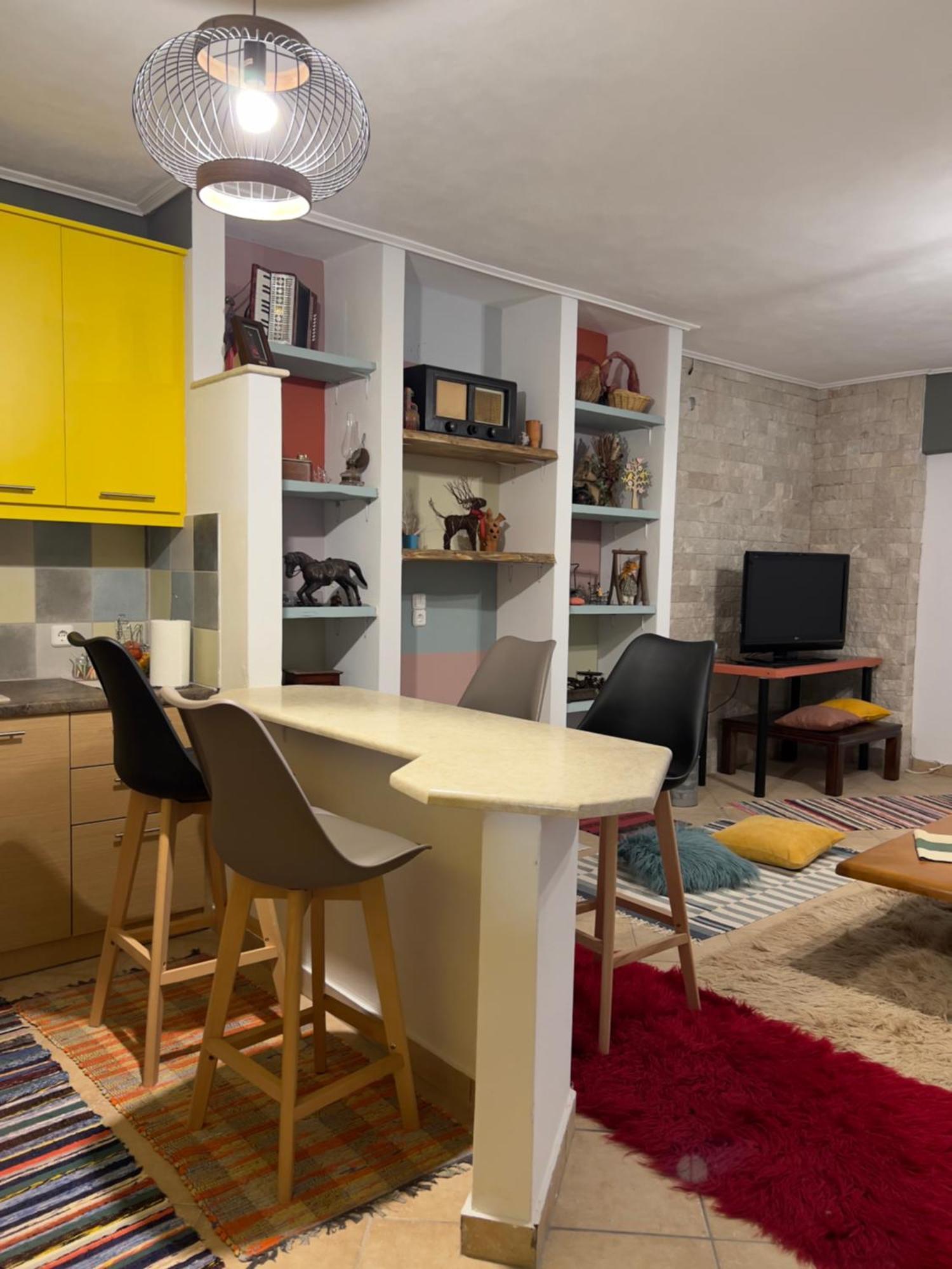 Alonaki House